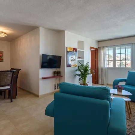 Malagasuite Carihuela Seaviews توريمولينوس