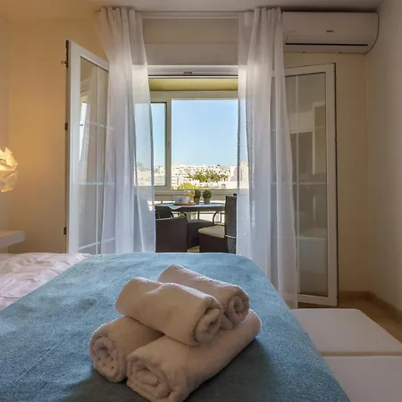 Malagasuite Carihuela Seaviews توريمولينوس
